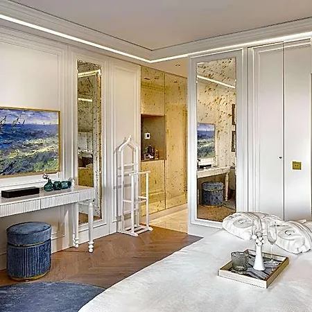 מלון דירות Ulus G Residences 4*