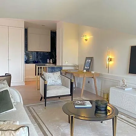 Ulus G Residences מלון דירות 4*